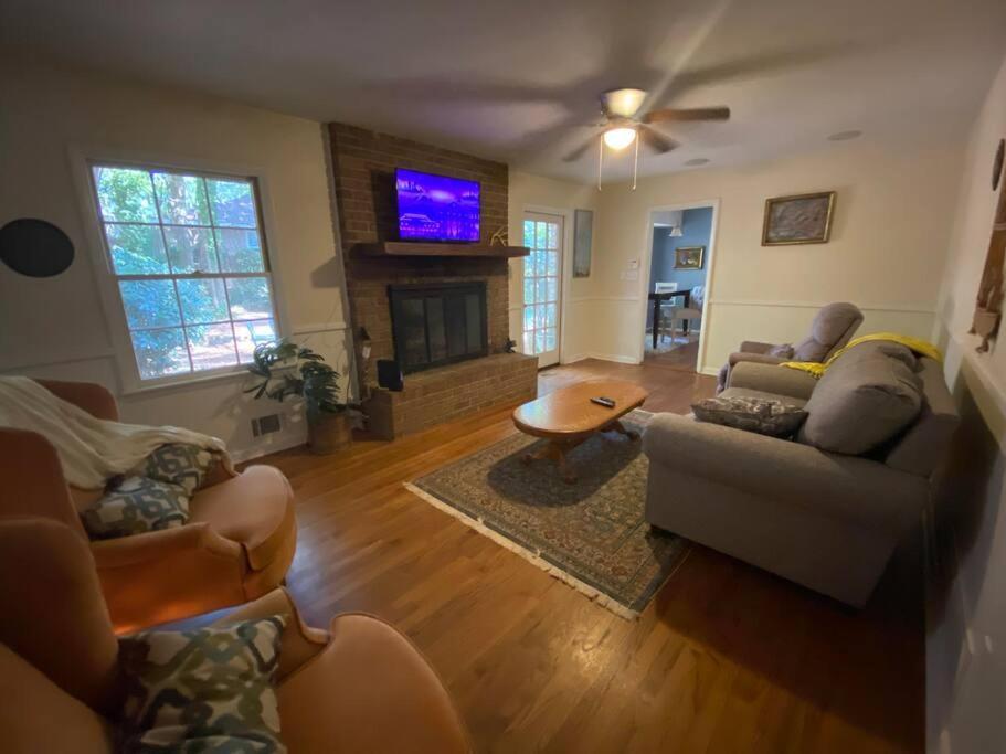 Whole House In Athens, Private, Fenced, Convenient, Close To Downtown Bagian luar foto